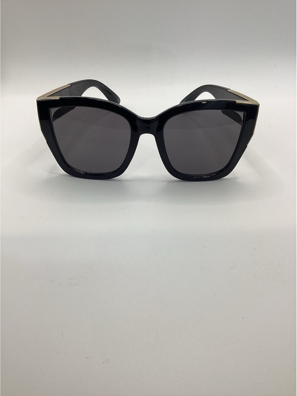 Foster Grant Women's Cat Eyes Black Gold Fashion Sunglasses